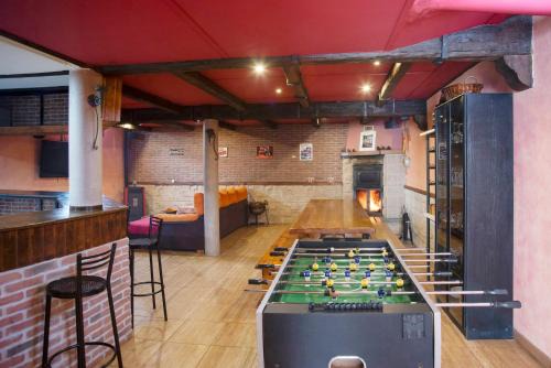 Castejon House | Casa Melchor: Family-Friendly Escape with Top Ratings
