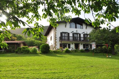 Hondarribia House | Oceanfront Bliss at CASA MENDILORE: Rated 9.5/10