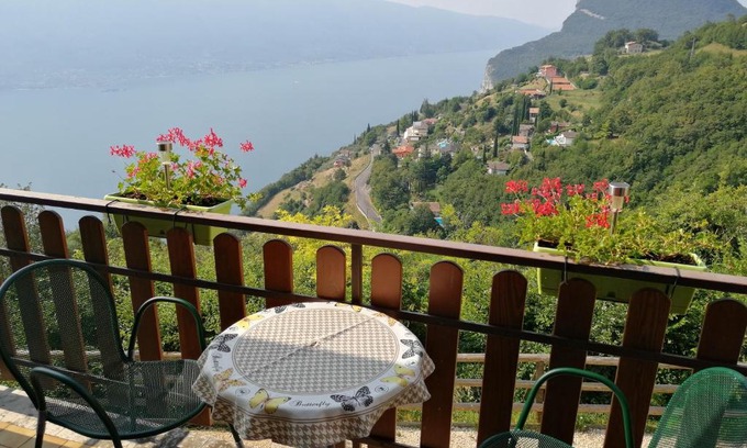 Pieve House | Pet-Friendly Casa Mezzema: Rated 10/10 by Guests