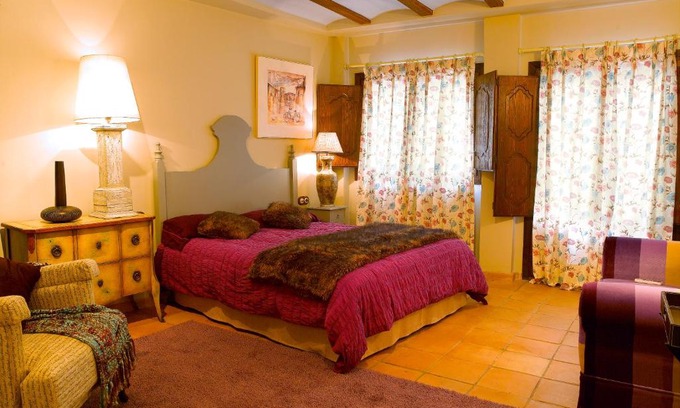 Buera Apartment | Exceptional Casa Miñón: Child-Friendly Retreat with 9.2/10