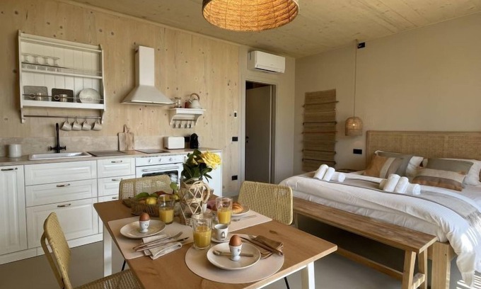 Pantai Apartment | Discover Casa Mia 4: Oceanfront Escape with Spa & Pool