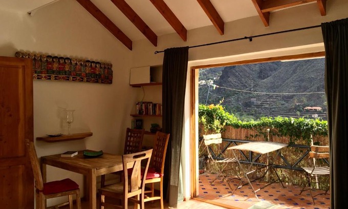 Valle Gran Rey House | Welcoming Casa Mia: Pet-Friendly Stay with Top Ratings