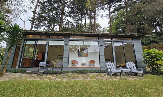 Quebrada Grande House | Exquisite Casa Mia Suite with Jacuzzi & Panoramic Views