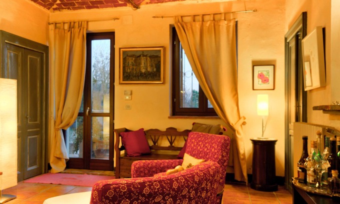 Castell'Alfero House | Discover Casa Michaela: A Cozy Retreat with Breakfast