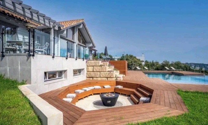 Tarifa Villa | Discover Casa Micheal Tarifa: Oceanfront Villa Retreat