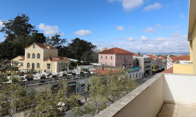 Sintra Apartment | Family-Friendly Casa Miha: Two Bedroom Apartment for 5