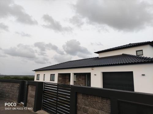 Praia da Vitoria House | Family-Friendly Casa Milhafre - 4-Star Rated Getaway