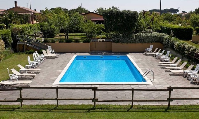 Cecina House | Idyllic Casa Milla 1: Poolside Retreat in Tuscany's Countryside
