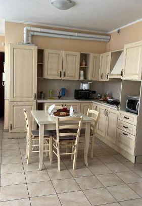 Arsago Seprio Apartment | Book Your Family Escape at Casa Mimì with Breakfast Included