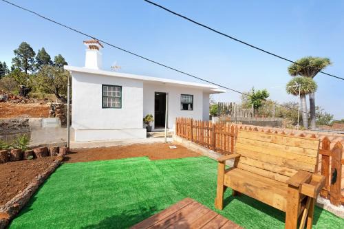 Las Tricias House | Guest Rated: Casa Mimí - Child-Friendly Retreat