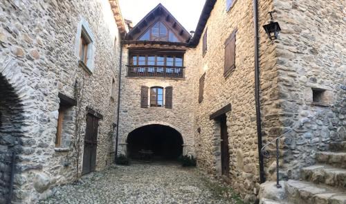 Anciles Apartment | Family-Friendly Stay at Casa Mingot SXVI in Benasque