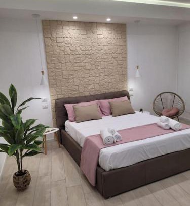 Vittorio Emanuele Apartment | Explore Casa Mior-Casa: Family-Friendly Stay in Centro