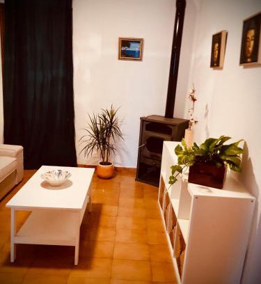 Nijar Apartment | Kid-Friendly Casa Mirador with Stunning Views - Rated 9.3