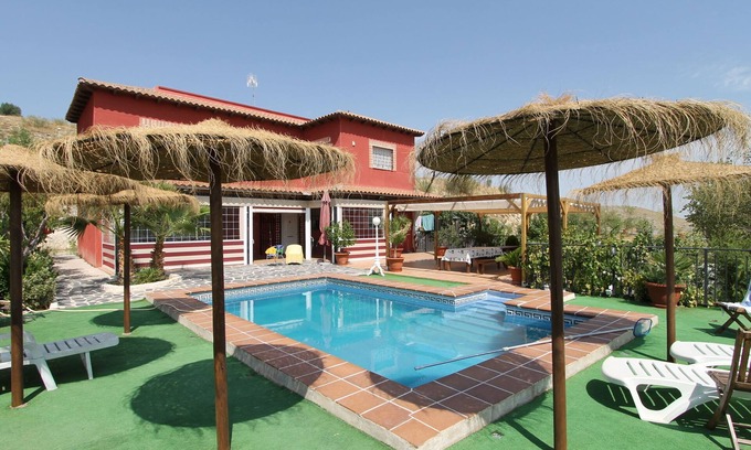 Sesena Ski Chalet | Discover Mirador de Aranjuez: Pet-Friendly Retreat with Spa