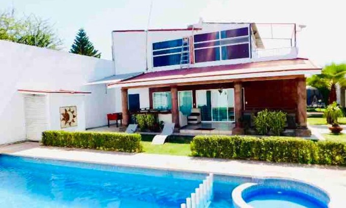 Cuautla House | Relax and Unwind at Casa Mirenik - Pet Friendly Paradise