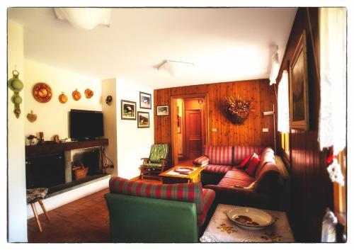 Camporosso in Valcanale Apartment | Discover Casa Mizzau: Family-Friendly with 9.8/10 Rating