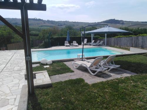 La Morra House | Casa Molly: Guest Rated 10/10 with Pool & Pet-Friendly Perks