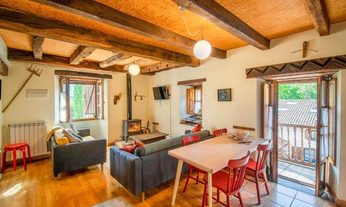 Saragueta Apartment | Experience Casa Monaut: 4-Star Retreat by Irati Jungle