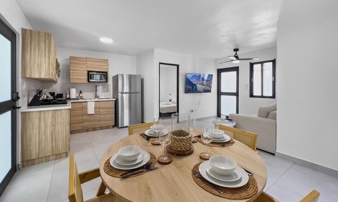Santurce Villa | Casa Monseñor Apt 1 | Boho Apt W/Balcony