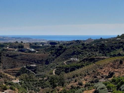 Velez-Malaga Bed & Breakfast | Oceanfront Casa Montaña Vélez-Málaga B&B with Pool & Breakfast
