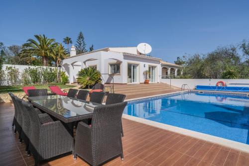 Funchal Villa | Beachfront Bliss at Casa Monte Cristo Too – 4-Star Gem