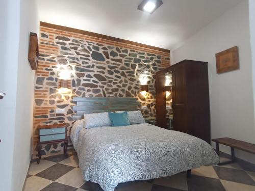 Cazalla De La Sierra House | Child-Friendly Retreat at Casa Monte Los Peñasquitos