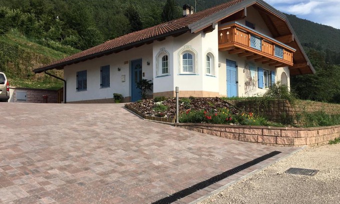 Spormaggiore Apartment | Cozy Casa Morèt: Guest Rated 9.4 with Breakfast Included