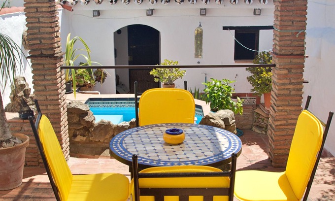 Jimena de la Frontera House | Discover Casa Muryo: Family-Friendly Retreat in Jimena