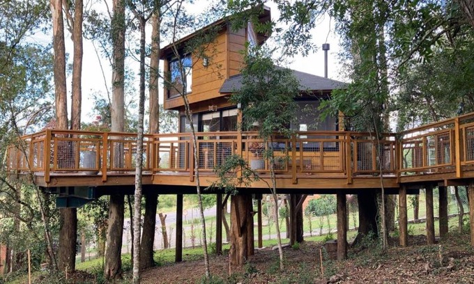 Farroupilha Villa | Experience Casa na Árvore Morada dos Vagalumes - 10/10 Stay!