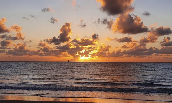 Maracajau House | Relaxing Getaway at Casa na Praia Maracajau with Spa Features