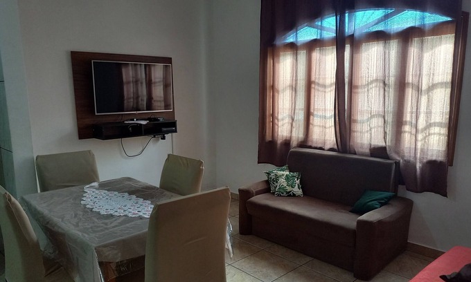 Maracana House | Family-Friendly Stay at Casa na Praia Grande - SP