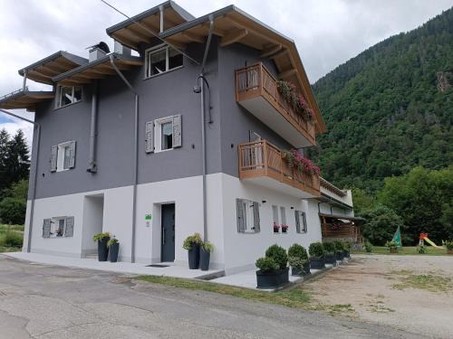 Commezzadura House | Casa Nadia - Val di Sole Apartment