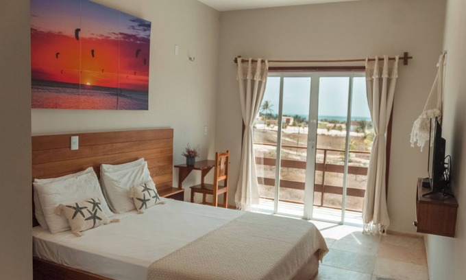 Prea House | Casa Naná Preá - Steps from the Beach with Pool & Spa