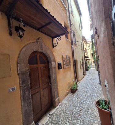 Sora Apartment | Discover Casa Napoleone: 9.8/10 Family-Friendly Retreat