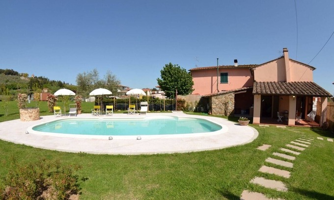 Cascine-La Croce Cottage | Serene Private Villa with Pool in Beautiful Tuscany
