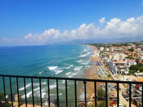 Sperlonga Apartment | Seaside Escape at Casa Nettuno Sperlongaresort - 9/10 Rating
