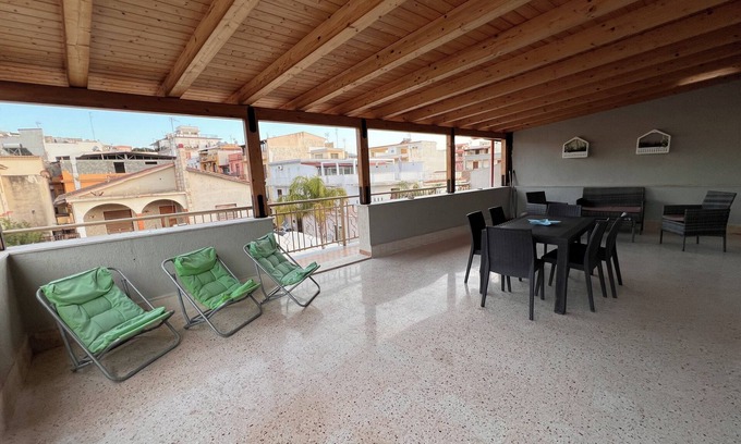 Balestrate Apartment | Inviting Casa Nicole: Oceanfront Retreat with Free Internet
