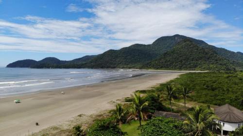 Quinta do Guarau House | Pet-Friendly Casa no Guaraú with Oceanfront Views