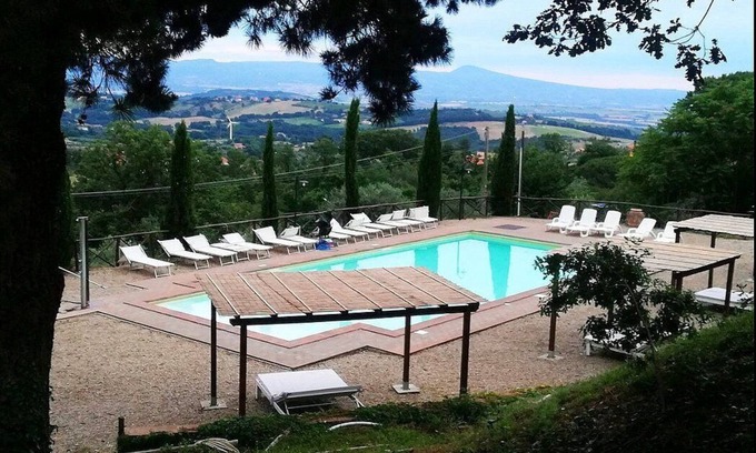 Montefiascone House | Casa Nocetta L: Welcoming Apartment with Pool & Free Wi-Fi