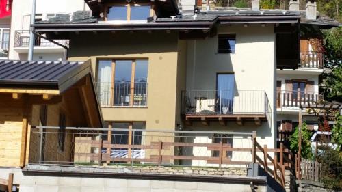 Oveillan Apartment | Top-Rated Stay at Casa nonna Felicita - Book Now!