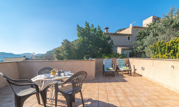 Selva House | CASA NORD 10 PAX - Ideal Town House with Free WiFi & Spa