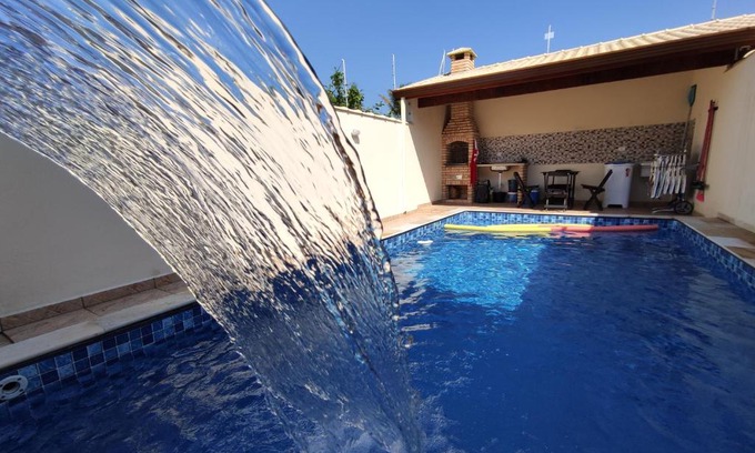 Santa Terezinha House | Beachfront Casa Nova: Pool, BBQ Area & Pet-Friendly Stay