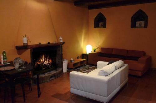 Calcata Historic Town Apartment | Pet-Friendly Escape at Casa Odette Calcata - Rated 8.9/10