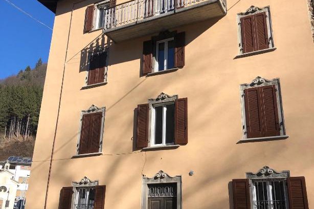Olmo al Brembo Apartment | Casa Olmo Vacanze: Oceanfront Getaway with Pet Friendly Perks