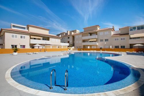 Puerto de Guimar Apartment | Discover Casa Oramas ll: Pet-Friendly Oasis with Pool