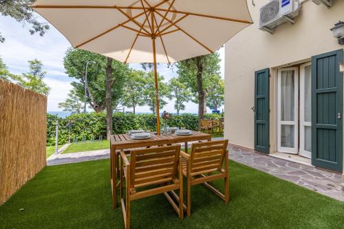 Gabicce Mare Apartment | Idyllic Casa Orizzonte: Apartment with Scenic Views