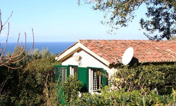 Ricadi House | Relaxing Getaway at Casa Orto with Shared Pool & Beach Access