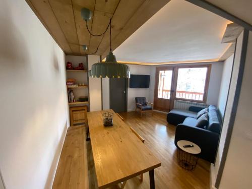 Panticosa Apartment | Casa Orval: Guest Rated 9.8 with Pool & Family Amenities