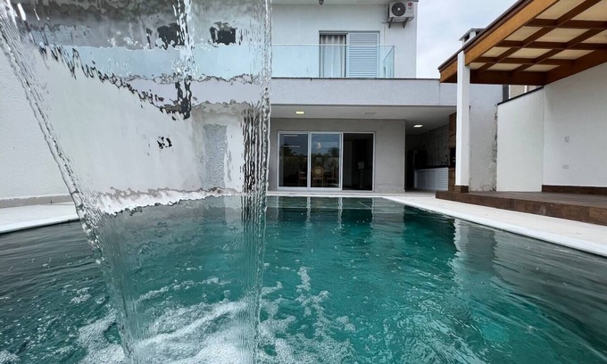 Morada da Praia House | Discover Comfort at Casa Perto da Sede - Family-Friendly Stay