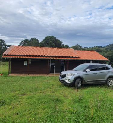 Urupema House | Ideal Getaway: Casa for 6, Pet & Child Friendly Stay
